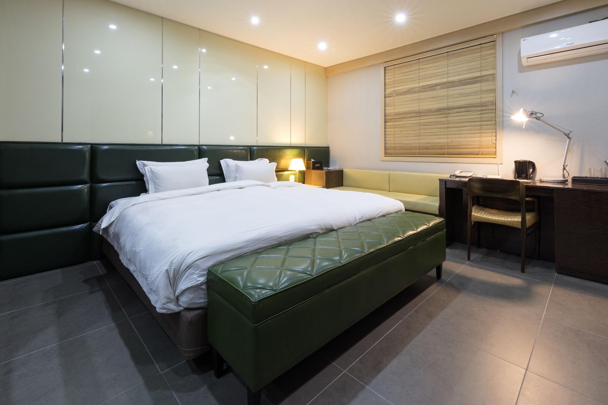 Hotel France Gwangju Metropolitan City Екстер'єр фото